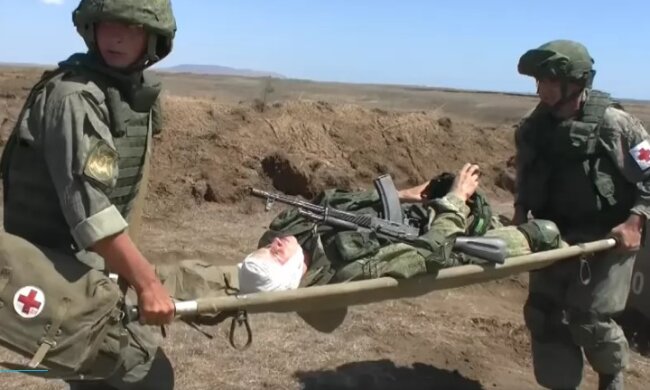 Її сам Хрущов тримав у руках: в мережі сміються над аптечками, які видають російським солдатам. Фото