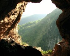 Печера, зображення: istock