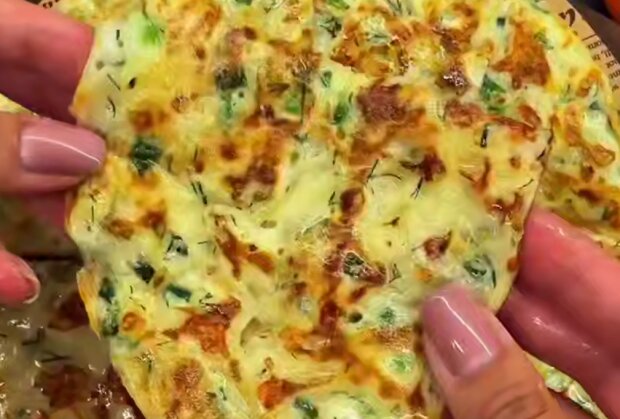 Коржики з сиром і зеленню, кадр з відео