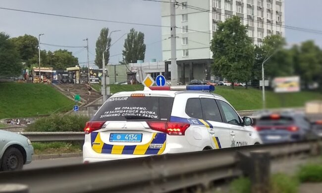 Моторошна НП в Харкові. Мікроавтобус з людьми пішов під воду. Шансів врятуватися не було