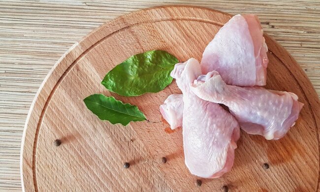Куриное мясо, фото: youtube.com