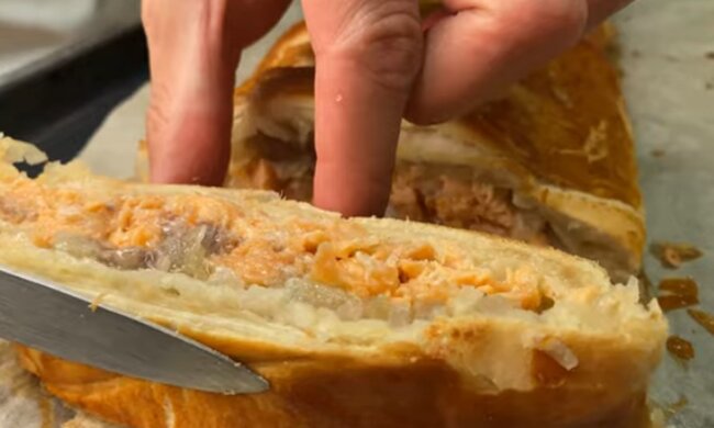 Вы будете хвастаться ими перед всеми знакомыми: рецепт слоеных пирожков с рыбой и картофелем