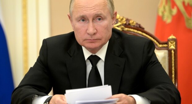Путін біля труни. Велика біда прийшла в Кремль і змусила росіян здригнутися