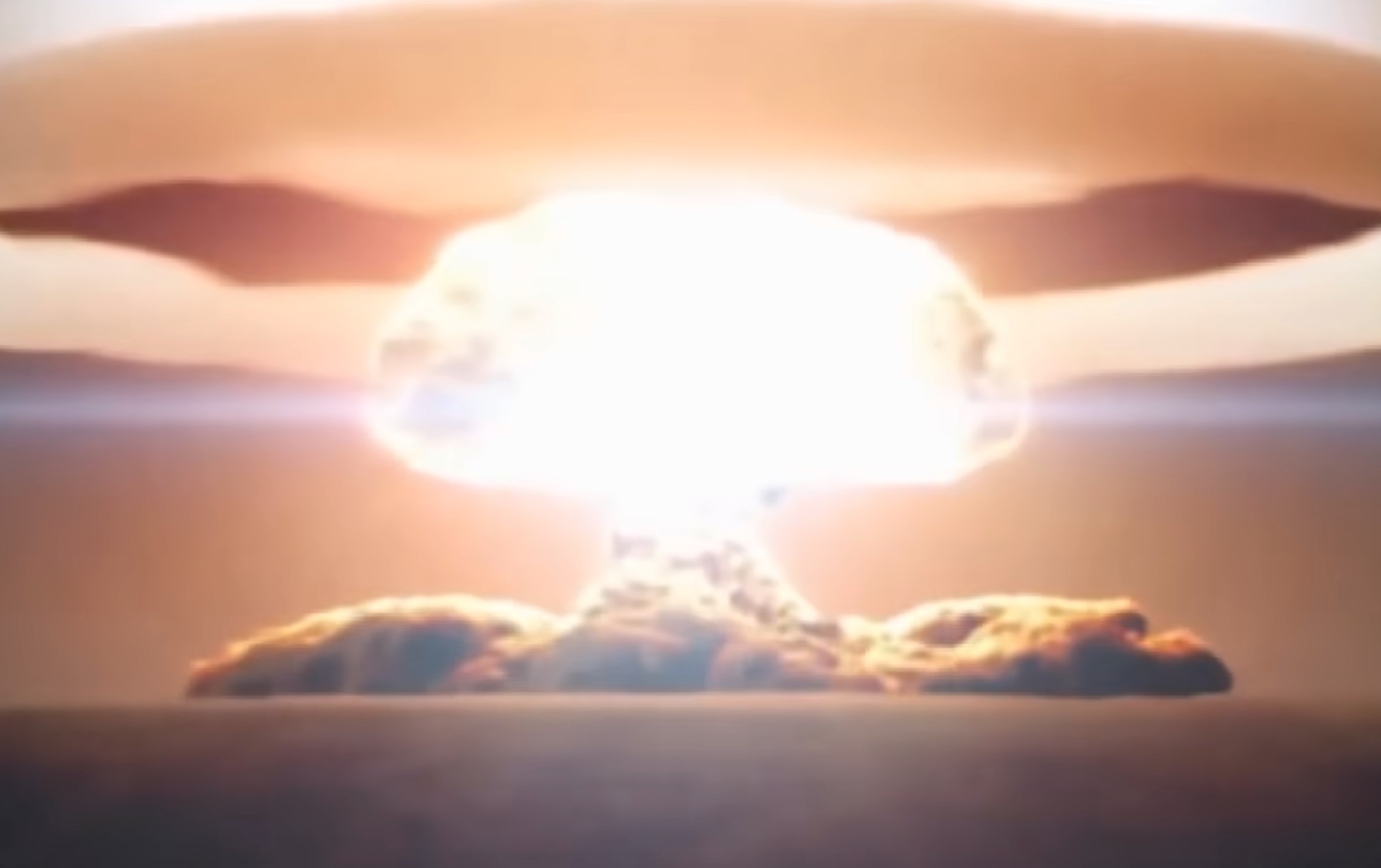 Ядерный гриб фон. Ядерная безопасность. Она же ядерная. Она же ядерная. Она же ядерная.