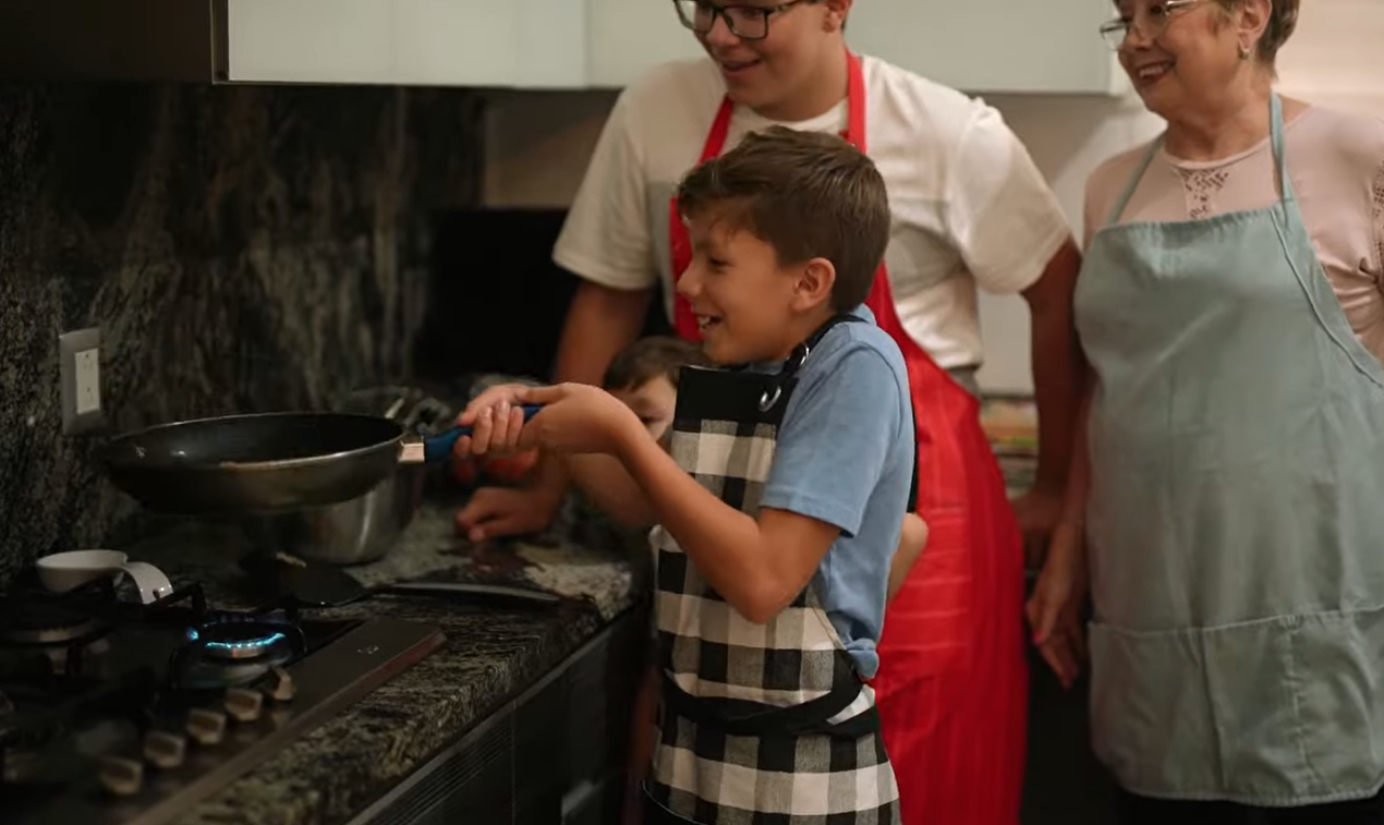 Что нужно сделать, чтобы к сковородке больше ничего не прилипало. Hyser ...