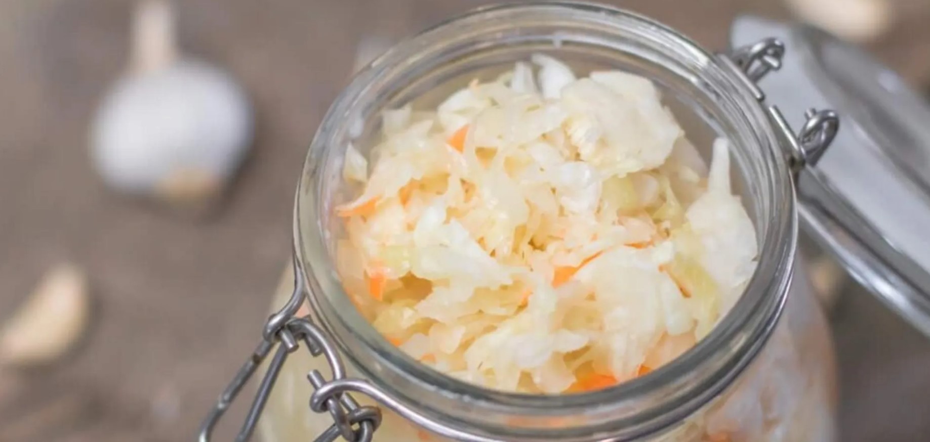 Рецепт вкусной капусты на зиму в банках хрустящая